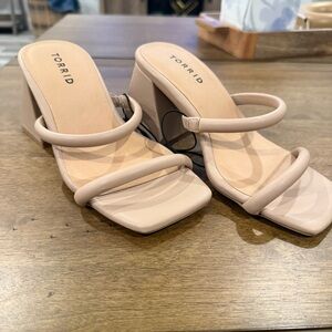 Torrid Women's Cream Strappy Heels - NWT Size 6